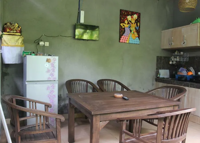 Casa de hóspedes Paranyogan 2 Jimbaran