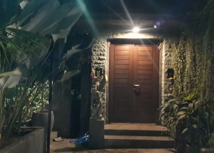 Casa de hóspedes Paranyogan 2 Jimbaran